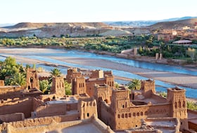 ورزازات مدينة سياحية مغربية تشتهر بمعمارها المميز ومناظرها الطبيعية الخلابة