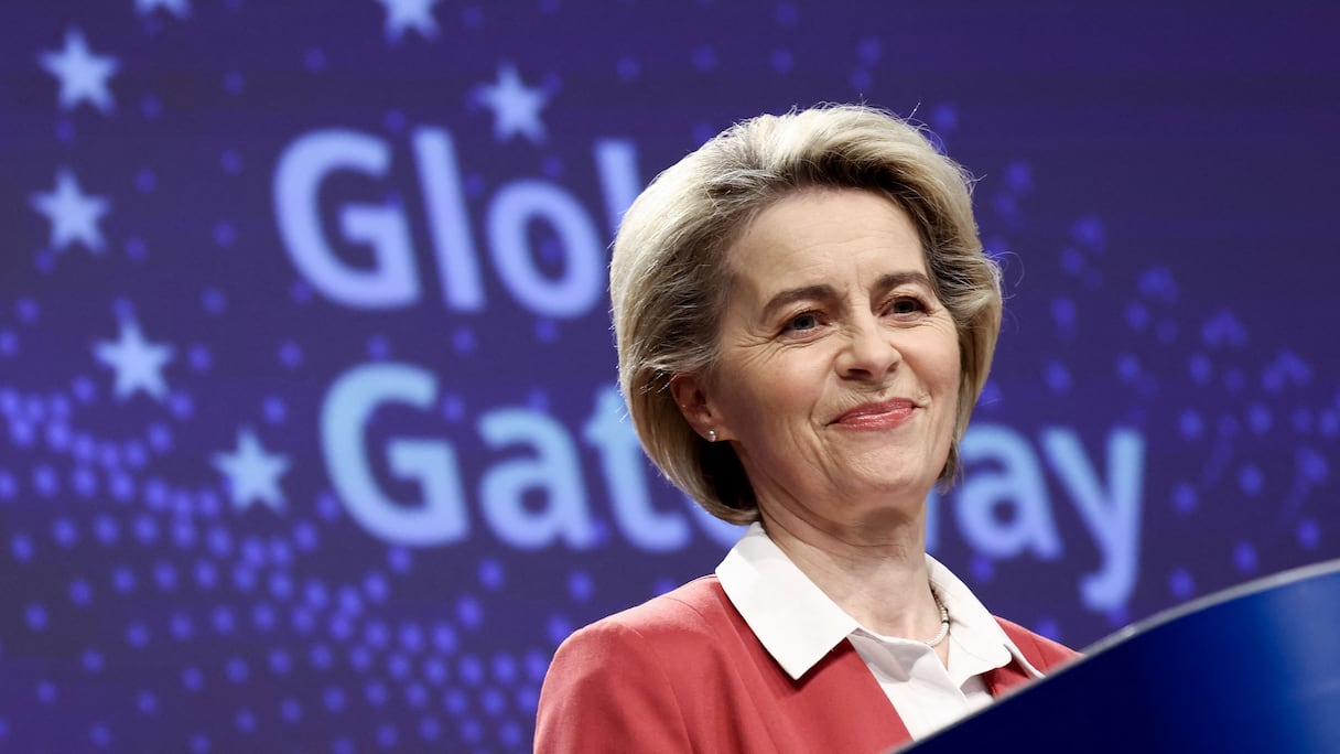 La présidente de la Commission européenne, Ursula von der Leyen, lors d'une conférence sur le Global Gateway au siège de l'UE à Bruxelles