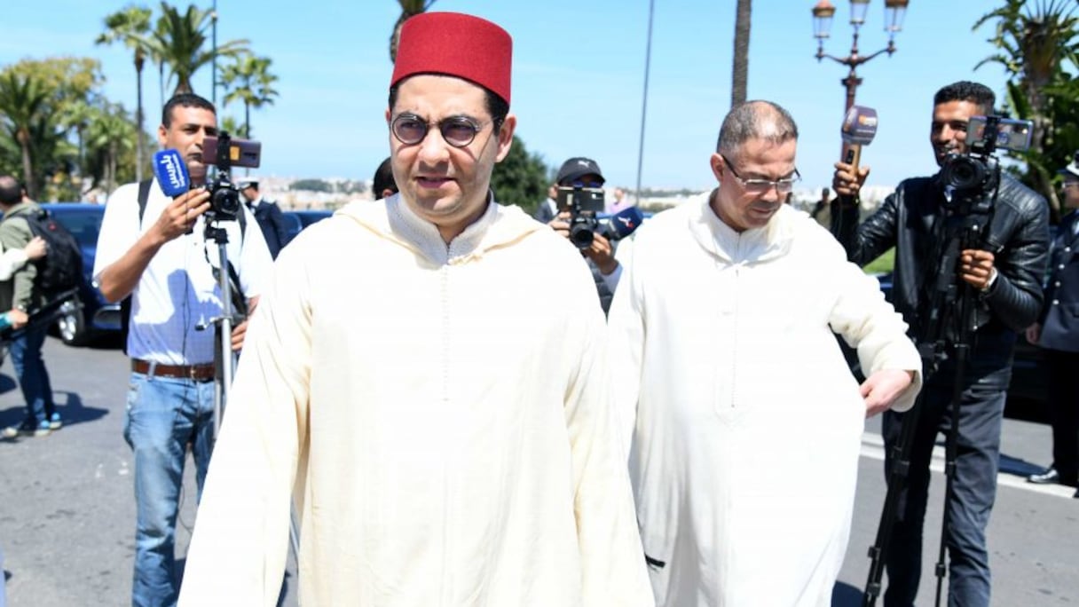 Mehdi Bensaïd, ministre de la Jeunesse, de la Culture et de la Communication et président de l'USYM, avec Fouzi Lekjaa, patron de la FRMF.