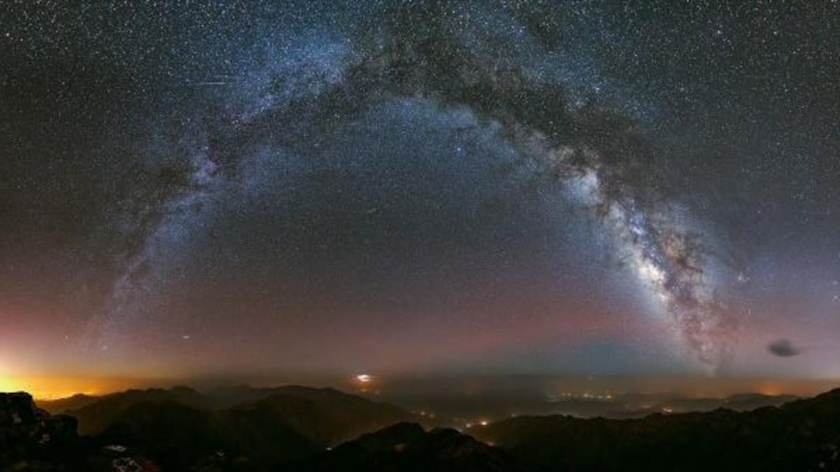Superbe cliché de la voie lactée depuis le Mont Toubkal.