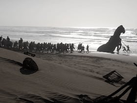 La scène du cheval de Troie offert en offrande à Poséidon a été tournée sur la plage d'Essaouira.
