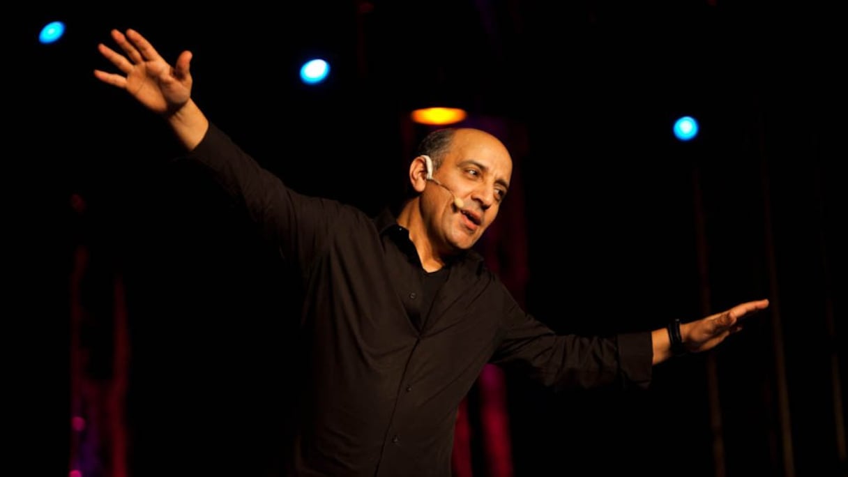 Sur scène, Hassan El Fad plane !